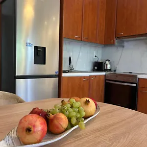 https://cozy-apartment-near-the-beach-and-near-the-center.rethymnohotels.net
